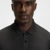 Aktiv feuchtigkeitsregulierendes Slim-Fit-Poloshirt aus Stretch-Piqué