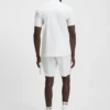 Aktiv feuchtigkeitsregulierendes Slim-Fit-Poloshirt aus Stretch-Piqué