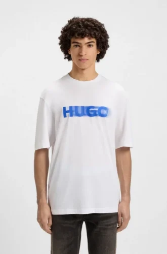 All-Gender-T-Shirt mit verwischtem Logo
