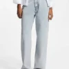 Azurblaue, locker sitzende Jeans aus festem Denim