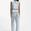 Azurblaue, locker sitzende Jeans aus festem Denim
