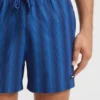 Badeshorts mit Logo-Applikation und Streifen