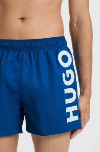 Badeshorts mit vertikalem Logo-Print