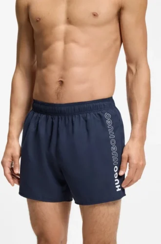 Badeshorts mit wiederkehrenden Logos
