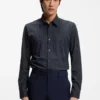Bedrucktes Slim-Fit-Hemd aus einer Baumwollmischung Bedrucktes Slim-Fit-Hemd aus einer Baumwollmischung