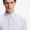 Bedrucktes Slim-Fit-Hemd aus Performance-Stretch-Jersey Bedrucktes Slim-Fit-Hemd aus Performance-Stretch-Jersey
