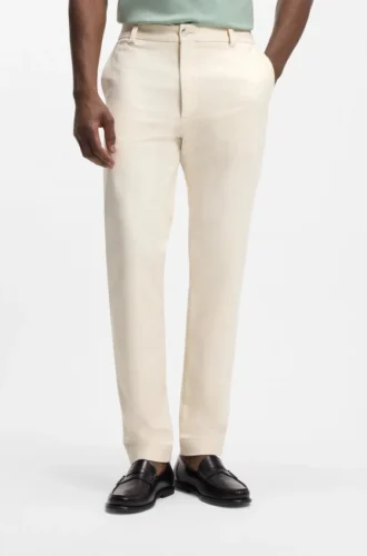 Bügelleichte Hose in moderner Passform aus Baumwollmisch-Twill