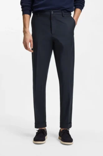 Bügelleichte Hose in moderner Passform aus Baumwollmisch-Twill