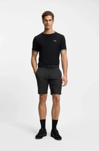 Bügelleichte Shorts mit wasserabweisender Ausrüstung
