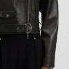 Bikerjacke aus genarbtem Leder in verkürzter Länge