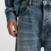 Blaue Baggy-Fit-Jeans aus Distressed-Denim