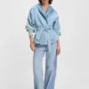 Blaue Jeans mit weitem Bein aus festem Denim