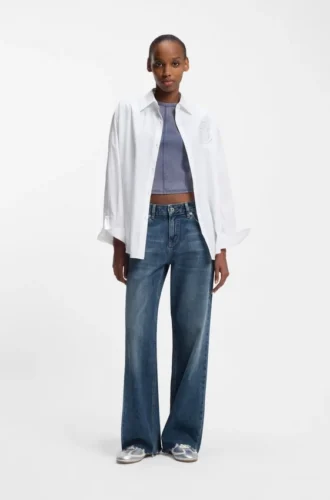 Blaue, locker sitzende Jeans aus festem Denim