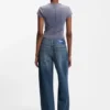 Blaue, locker sitzende Jeans aus festem Denim