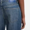Blaue, locker sitzende Jeans aus festem Denim