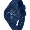 Blaue Uhr mit Silikonarmband mit Logo