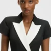 Blazerkleid mit spitzen Revers