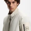 Blousonjacke mit doppelter Paspelierung und wasserabweisender Ausrüstung