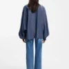 Bluse in lockerer Passform mit Stehkragen