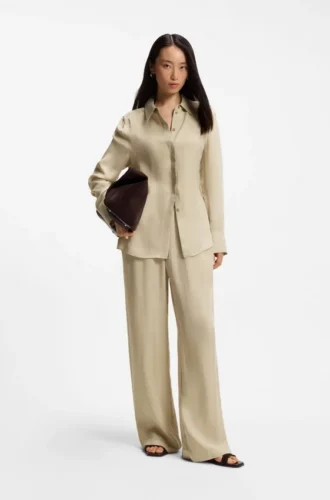 Bluse in Regular-Fit mit verdecktem Verschluss