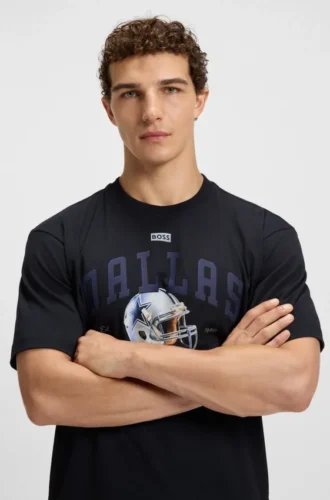 BOSS x DALLAS COWBOYS T-Shirt mit Helm-Grafik