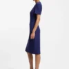 Businesskleid mit V-Ausschnitt und Nahtdetails