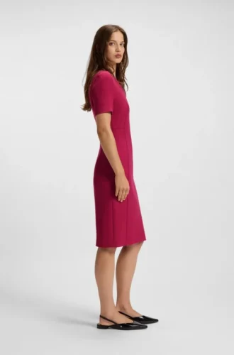 Businesskleid mit V-Ausschnitt und Nahtdetails