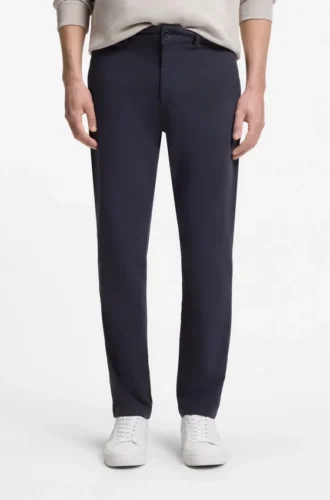 Chinos in Tapered-Fit aus strukturierter Baumwolle