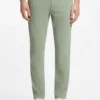 Chinos in Tapered-Fit aus strukturierter Baumwolle