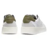 Cupsole-Sneaker mit goldbedrucktem Logo