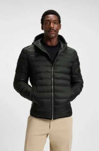 Daunenjacke mit wasserabweisender Ausrüstung