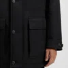 Daunenjacke mit wasserabweisender Ausrüstung