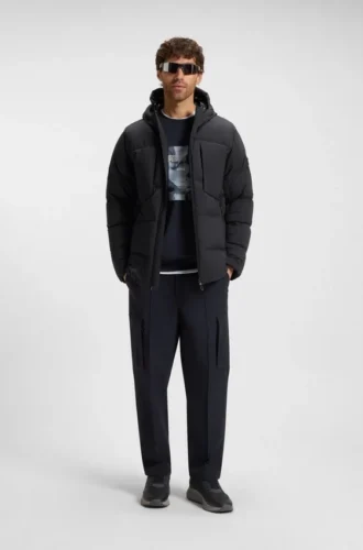 Daunenparka mit wasserabweisender Beschichtung