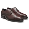 Derby-Schuhe aus genarbtem Leder mit Zehenkappe