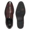 Derby-Schuhe aus genarbtem Leder mit Zehenkappe