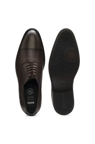Derby-Schuhe mit Zehenkappe aus Leder