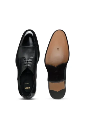 Derby-Schuhe mit Zehenkappe aus Leder