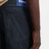 Dunkelblaue Jeans in Regular-Fit aus stonewashed Denim