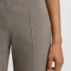 Gemusterte Hose mit normaler Passform aus einem Wollgemisch