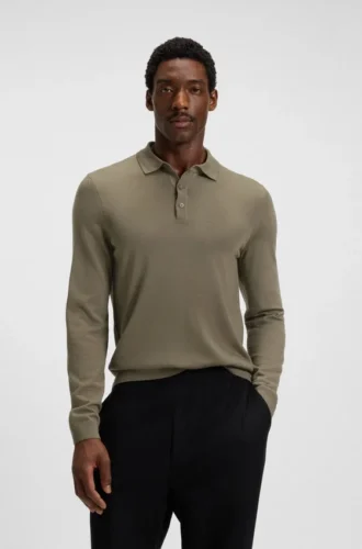 Gestrickter Polo-Pullover aus Schurwolle