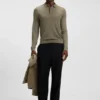 Gestrickter Polo-Pullover aus Schurwolle