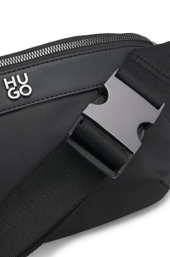 Gürteltasche mit gestapeltem Logo Gürteltasche mit gestapeltem Logo