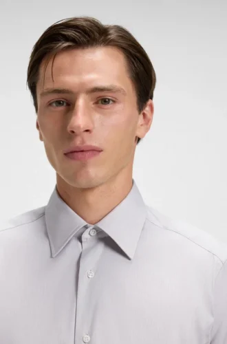 Hemd in Regular-Fit aus einer Baumwollmischung aus italienischer Herstellung