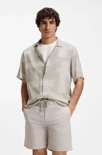 Hemd in Regular-Fit mit großflächigem Print