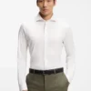 Hemd in Slim-Fit-Passform aus einer in Italien hergestellten Baumwollmischung Hemd in Slim-Fit-Passform aus einer in Italien hergestellten Baumwollmischung