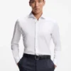 Hemd in Slim-Fit-Passform aus einer in Italien hergestellten Baumwollmischung