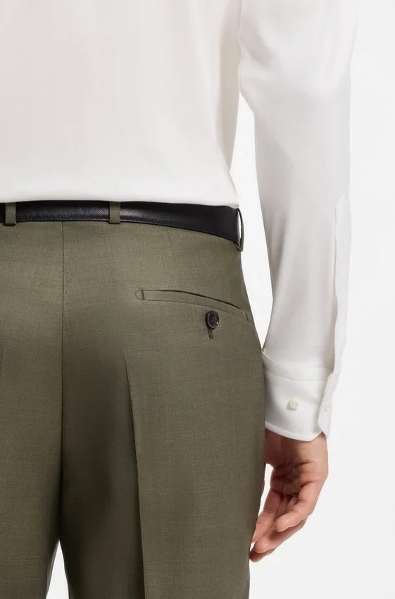 Hemd in Slim-Fit-Passform aus einer in Italien hergestellten Baumwollmischung Hemd in Slim-Fit-Passform aus einer in Italien hergestellten Baumwollmischung