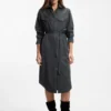 Hemdkleid aus sandgewaschenem Stoff