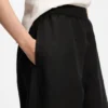 Hose mit Ballonbeinen und elastischem Bund