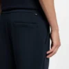 Hose mit Kordelzug in der Taille und regulärer Passform